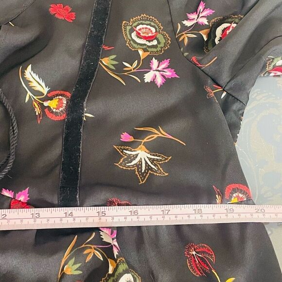 Old Navy Velvet Trim Black Floral Dress Size Medium - Picture 8 of 12